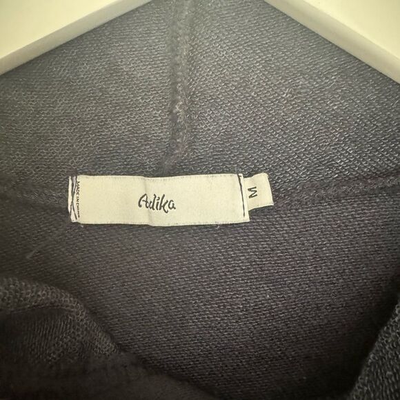 Blue and pink Tie-dyed sweatshirt, size medium - Picture 2 of 3